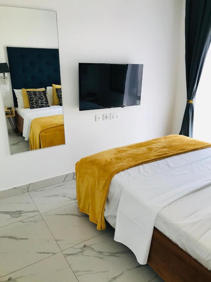 Mica Apartments Serrekunda Esterno foto