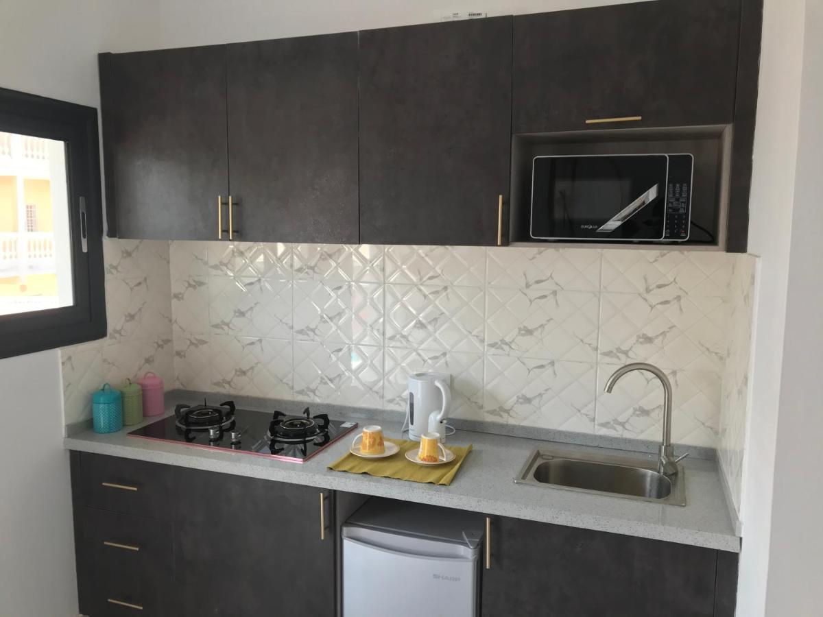 Mica Apartments Serrekunda Esterno foto