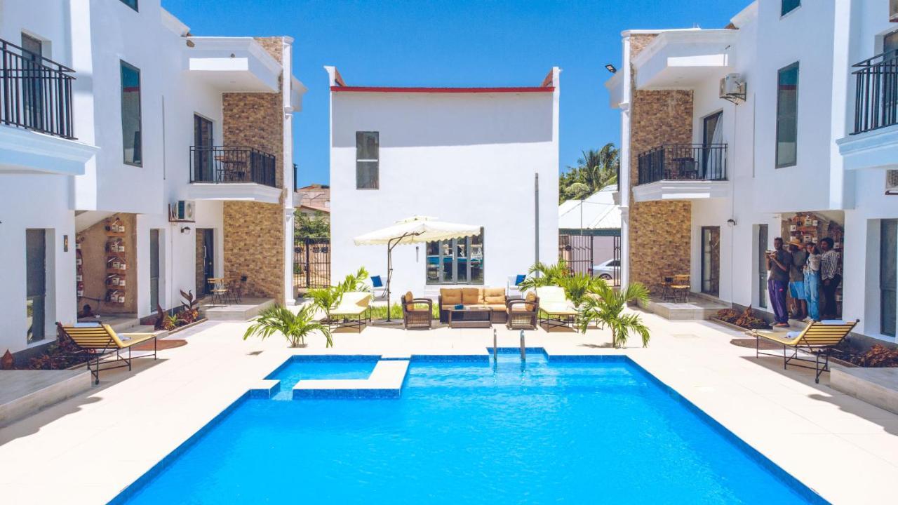 Mica Apartments Serrekunda Esterno foto