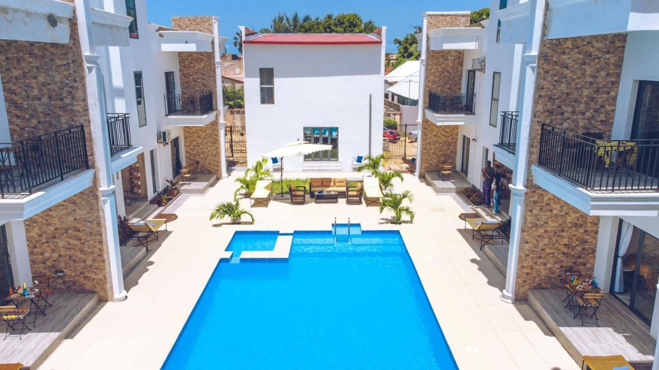 Mica Apartments Serrekunda Esterno foto